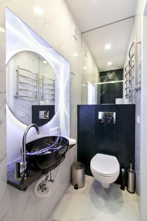 Зелені Апартаменти Біля Оперного Театру Flat In The City Center Lviv Kültér fotó